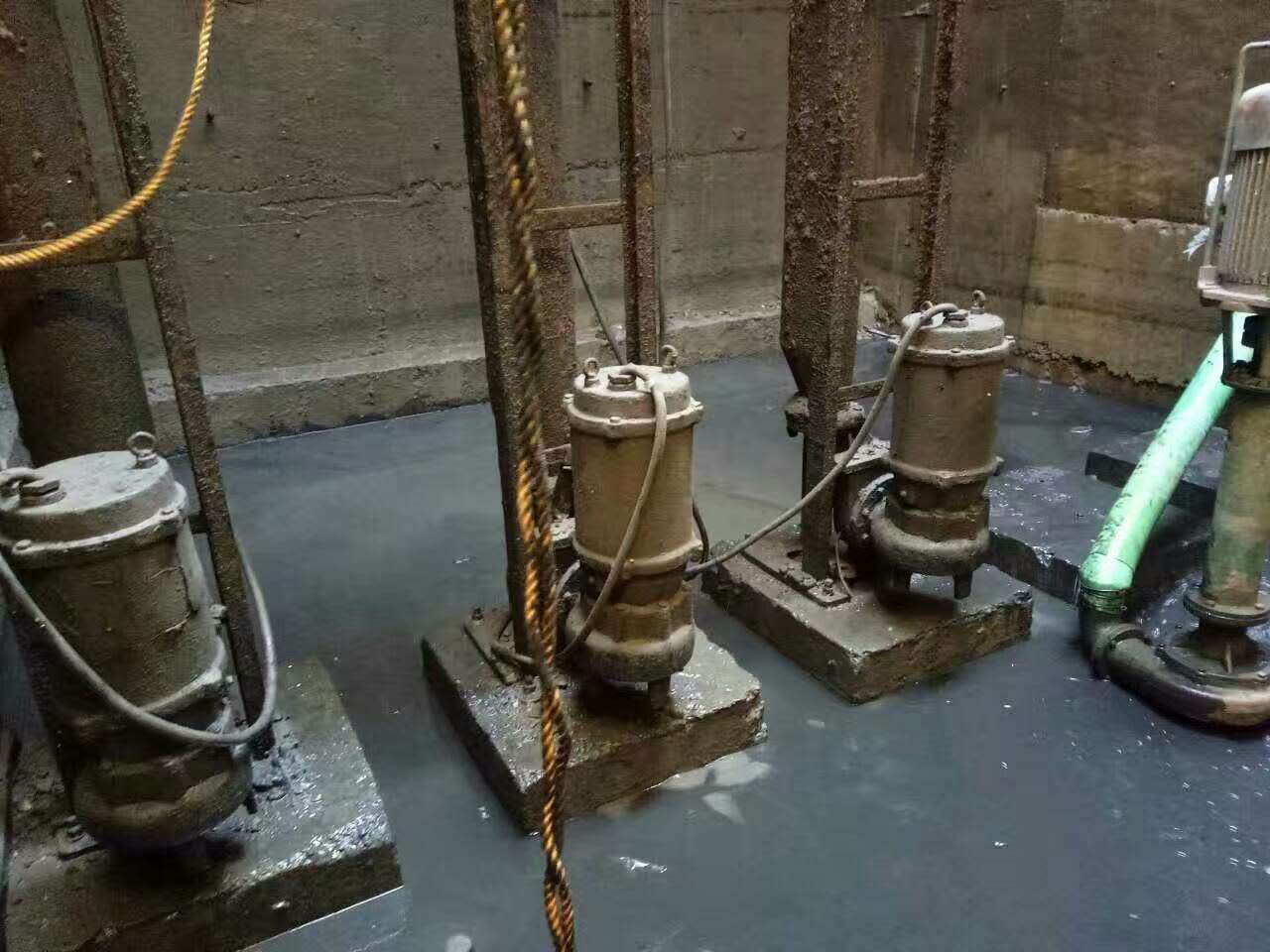 西夏污水池清理